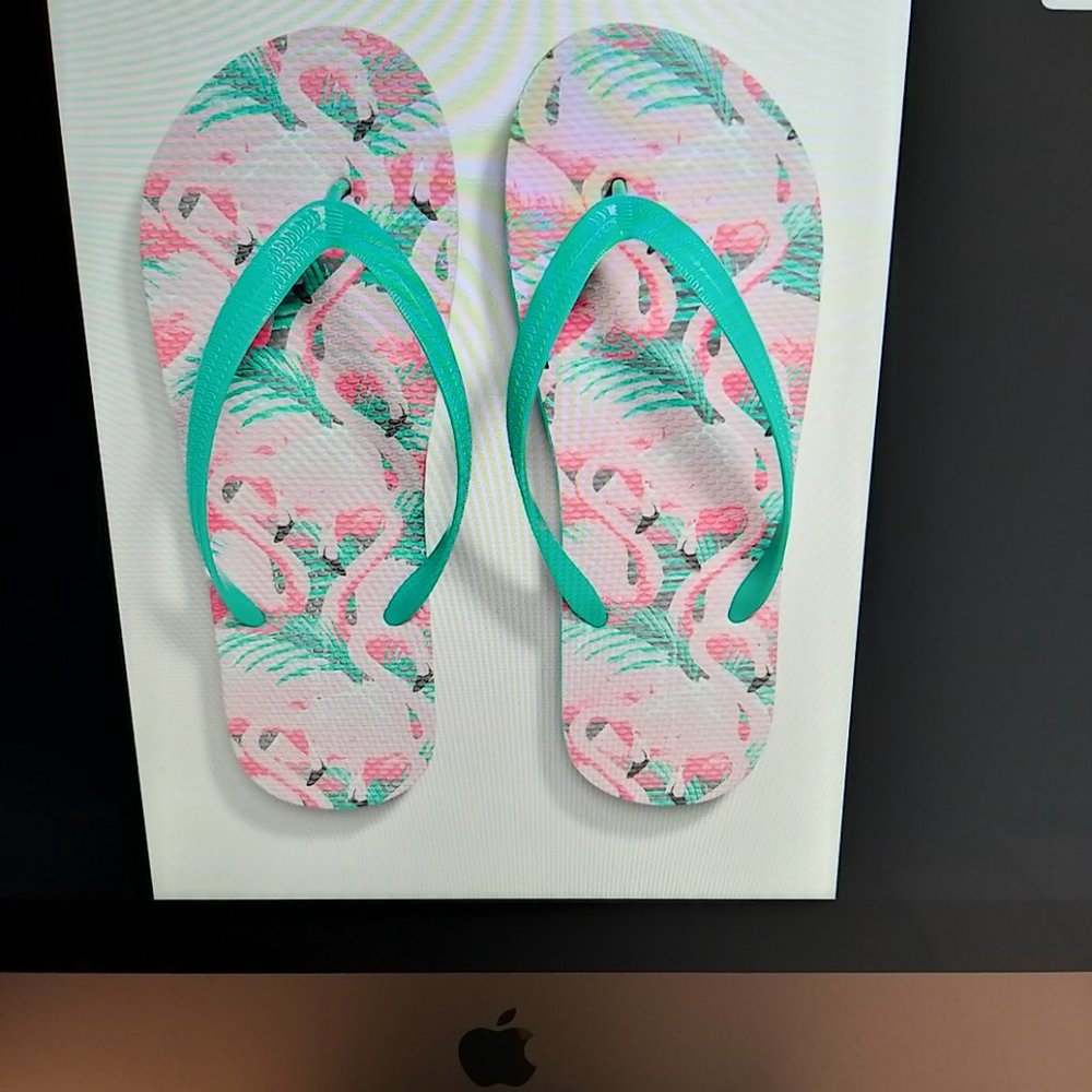 2 Pairs of Printed Flip-Flop Sandals for Men (Partially Plant-Based)